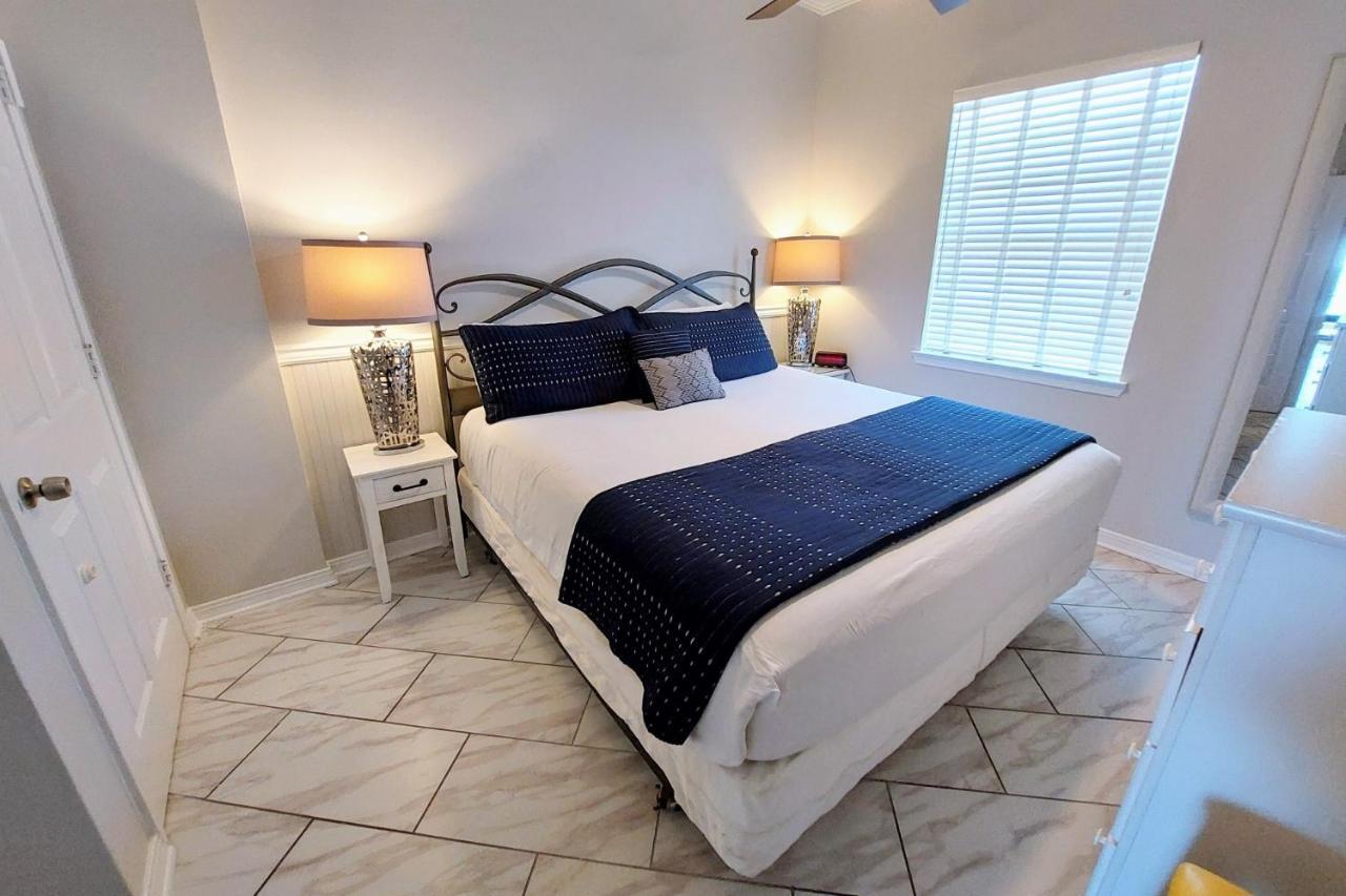 גולף שורז Royal Palms 1306 Condo מראה חיצוני תמונה